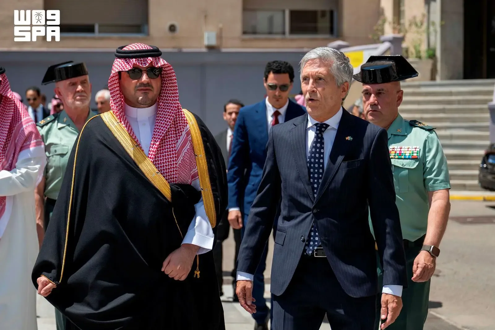 صورة من الألبوم