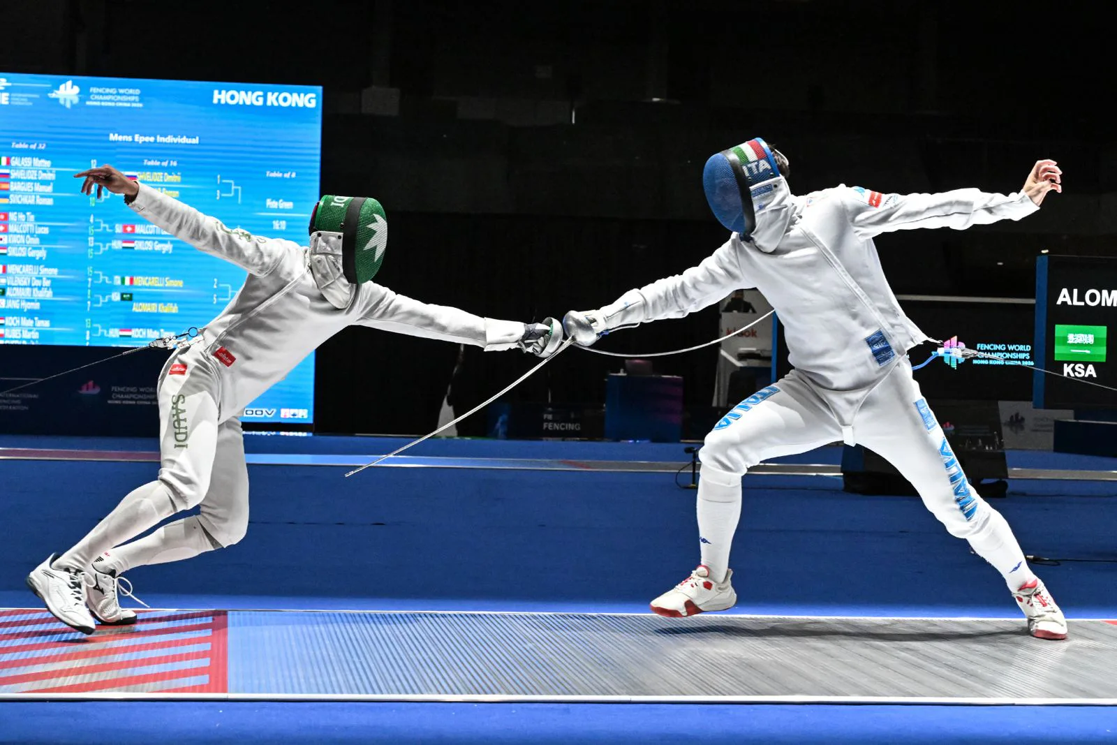 صورة من الألبوم