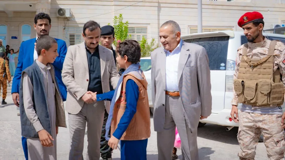 صورة من الألبوم