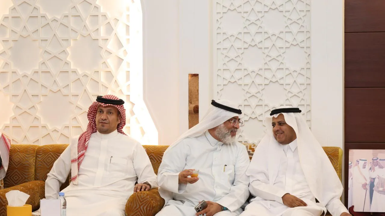 صورة من الألبوم
