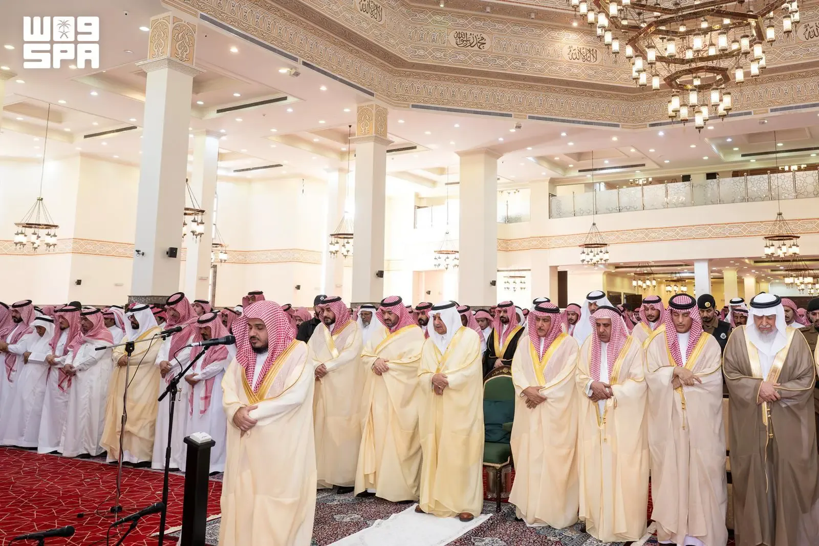 صورة من الألبوم