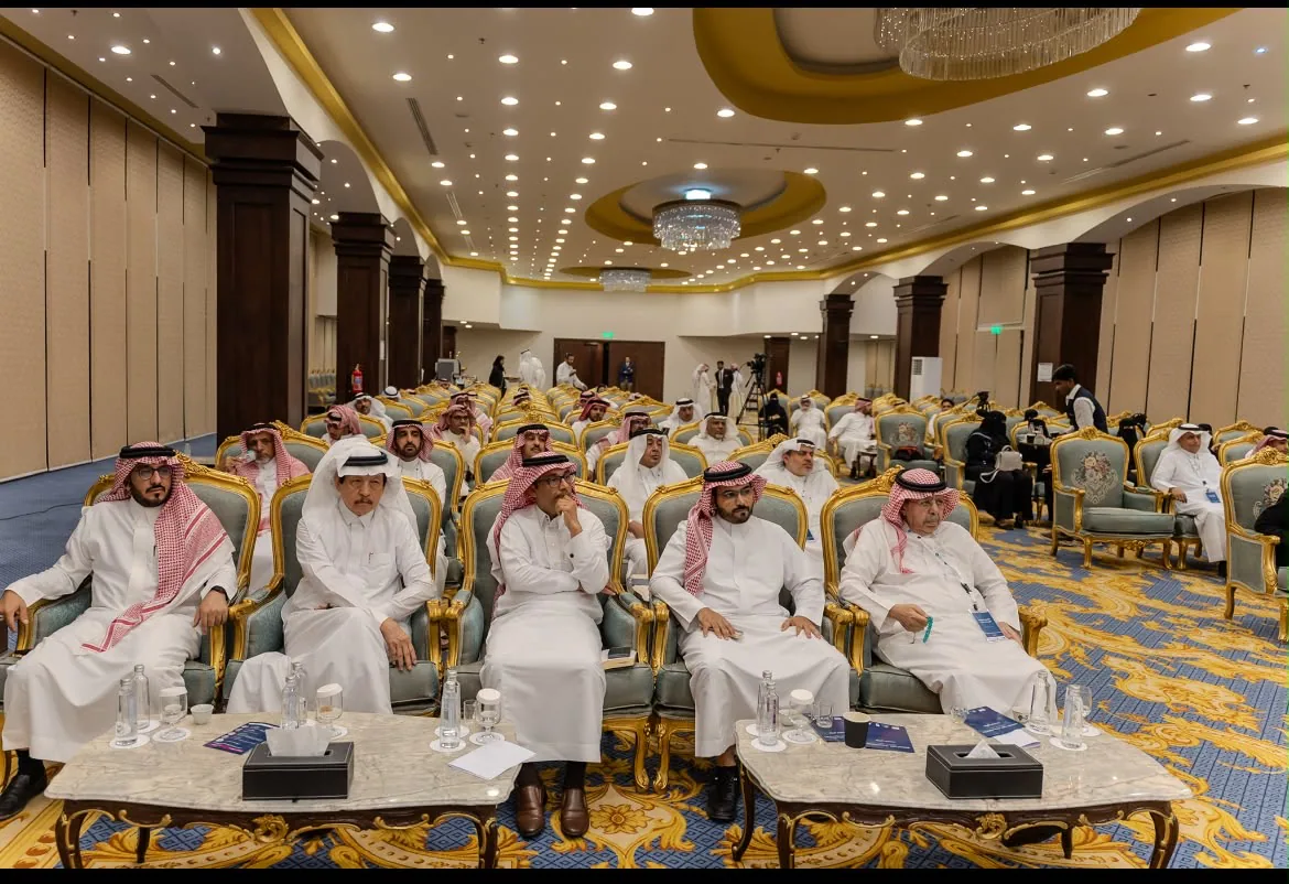 صورة من الألبوم