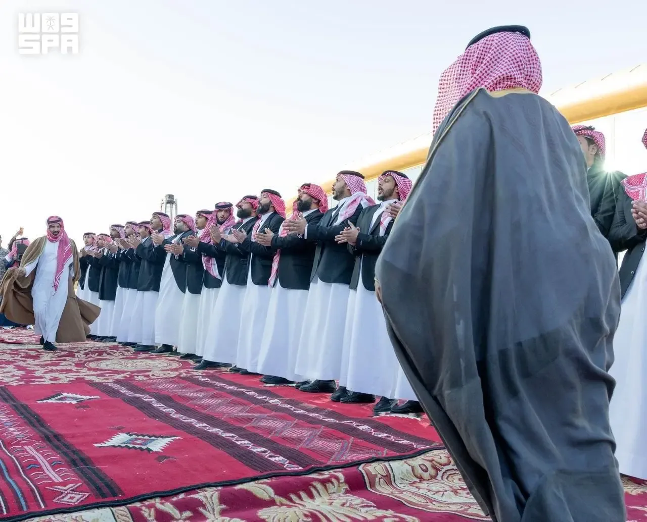 صورة من الألبوم