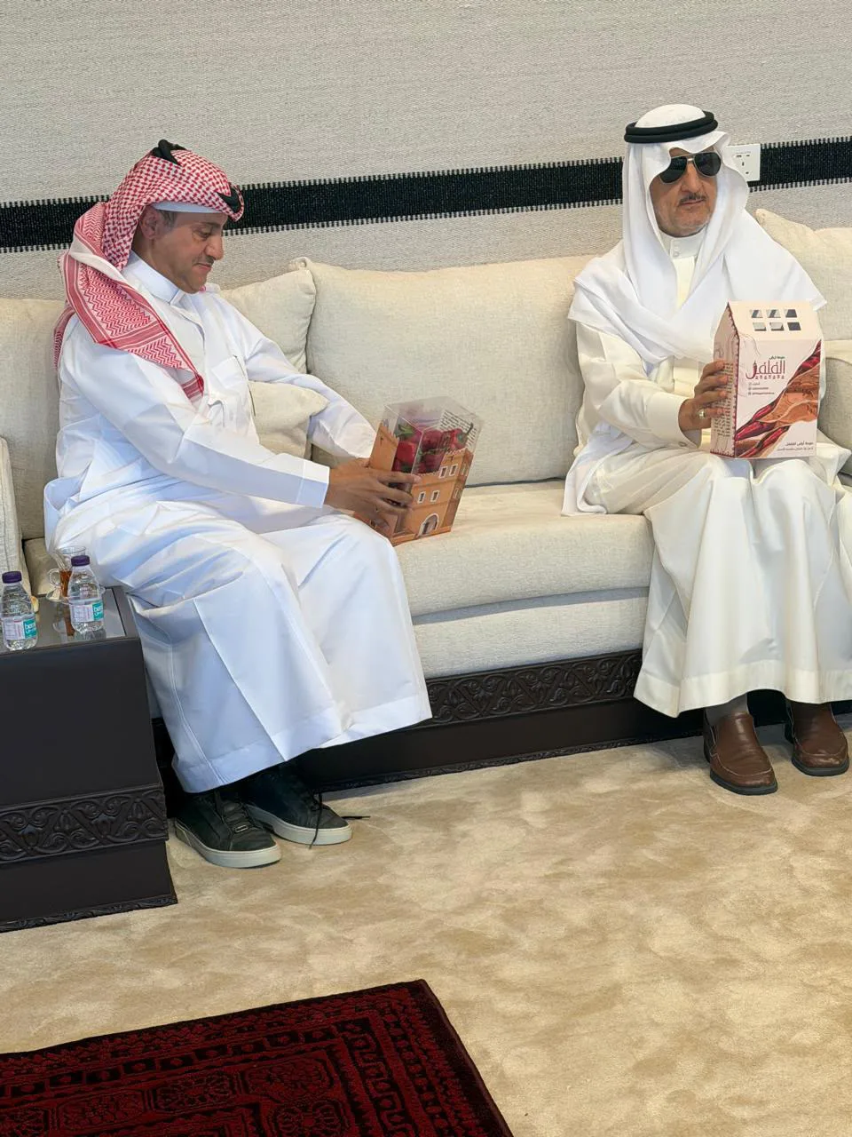 صورة من الألبوم