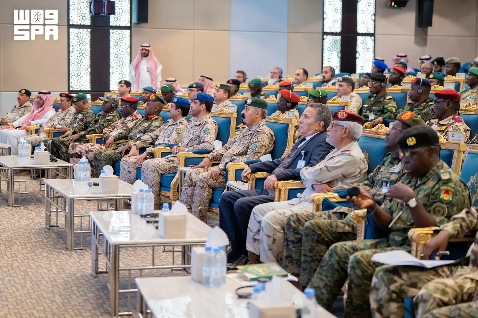 صورة من الألبوم