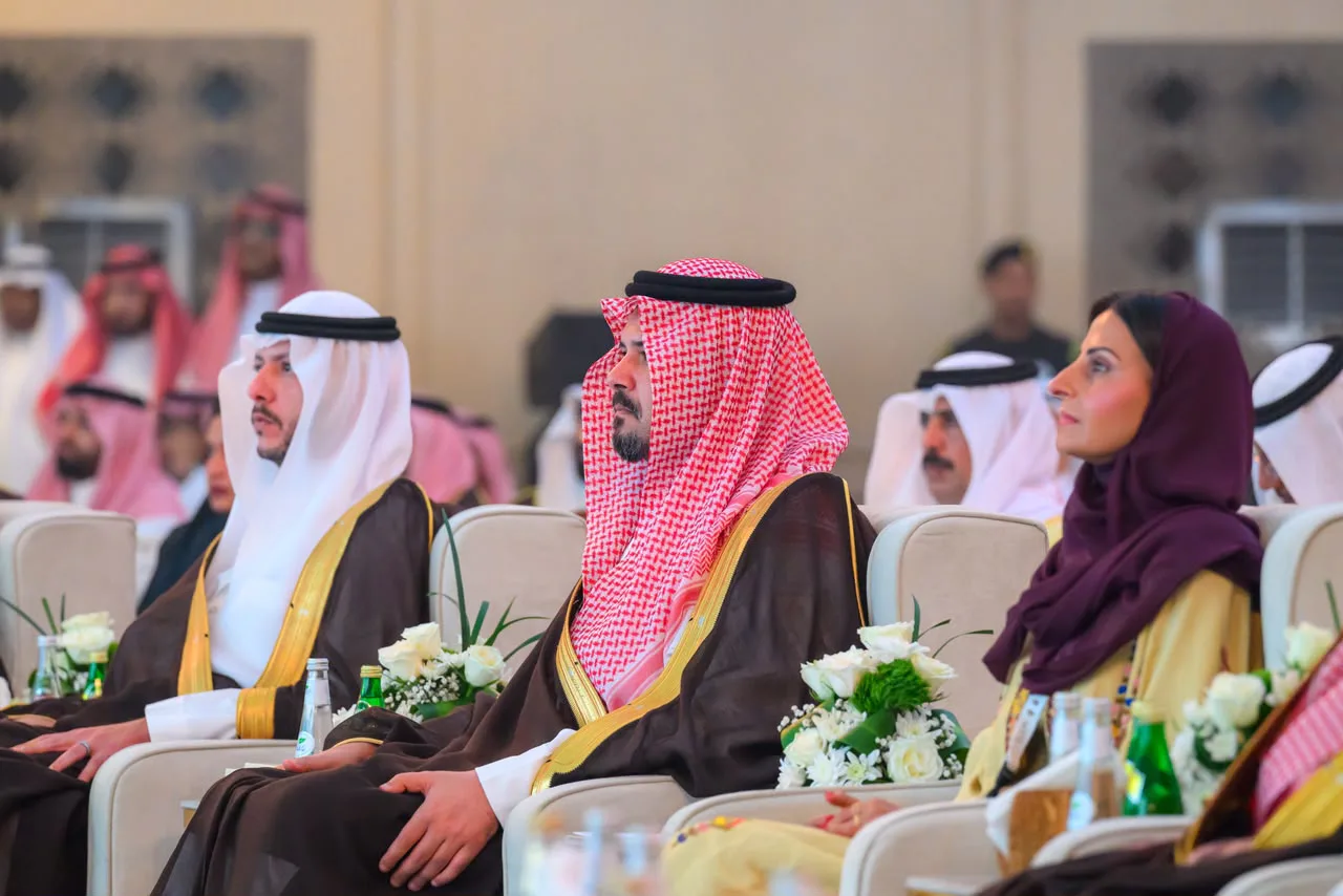 صورة من الألبوم