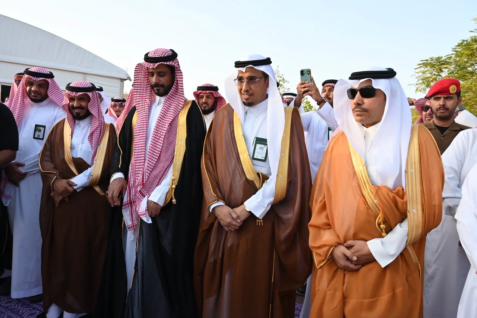 صورة من الألبوم