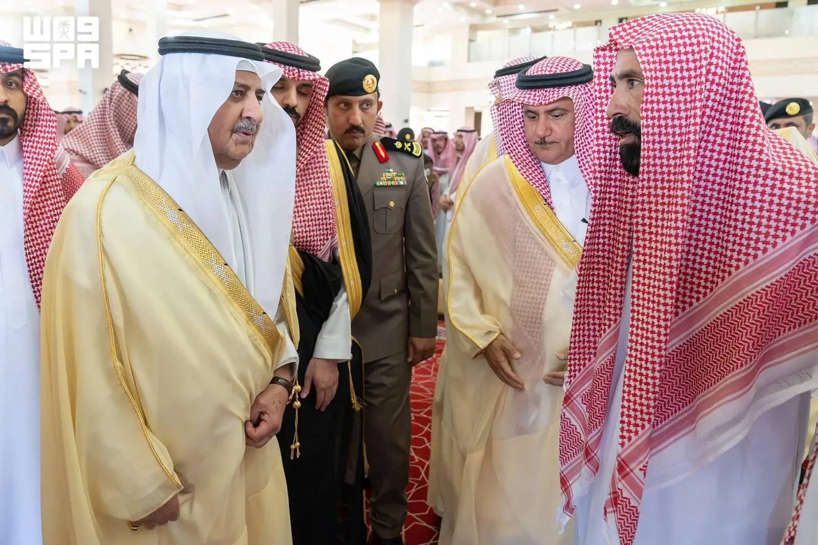 صورة من الألبوم