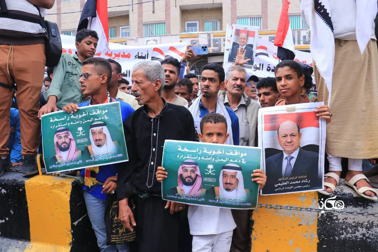 صورة من الألبوم