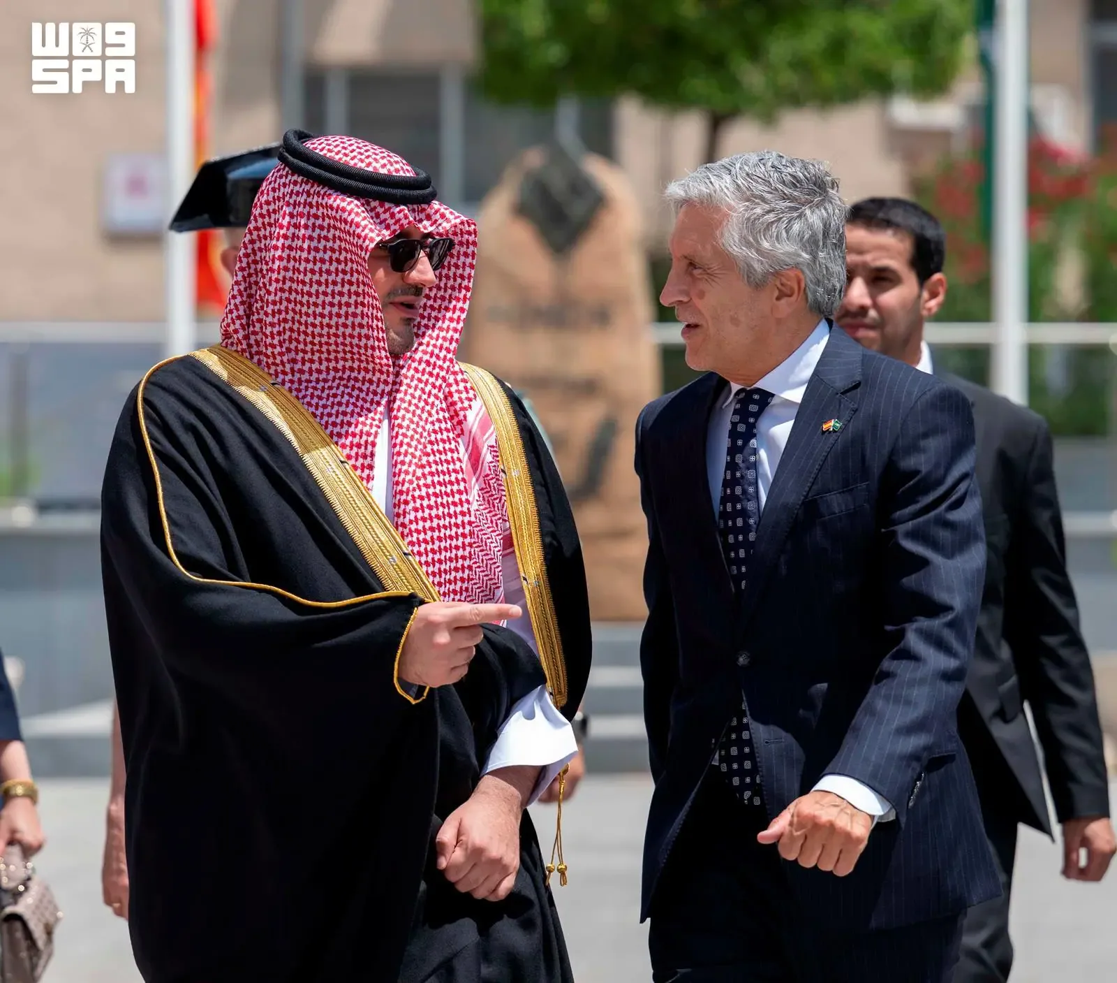 صورة من الألبوم