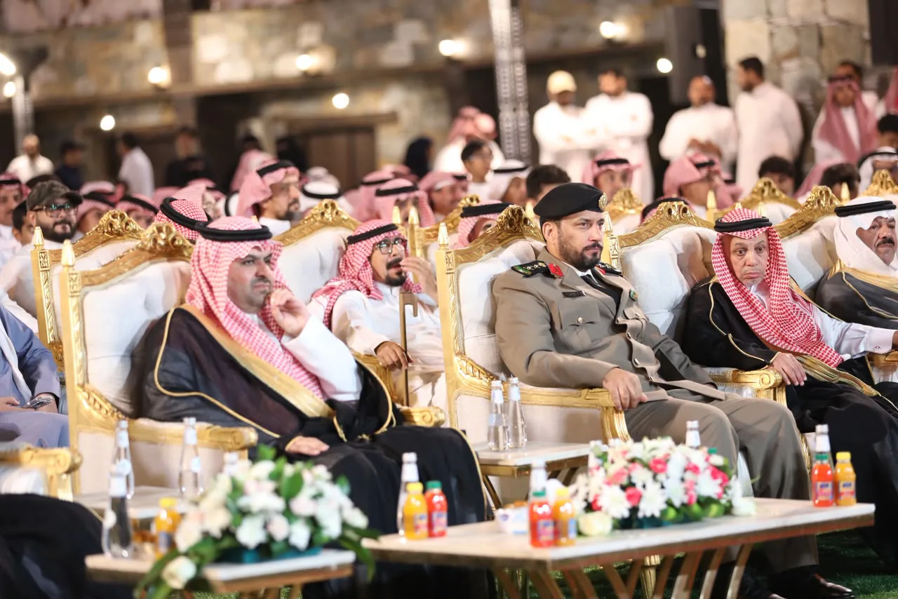 صورة من الألبوم