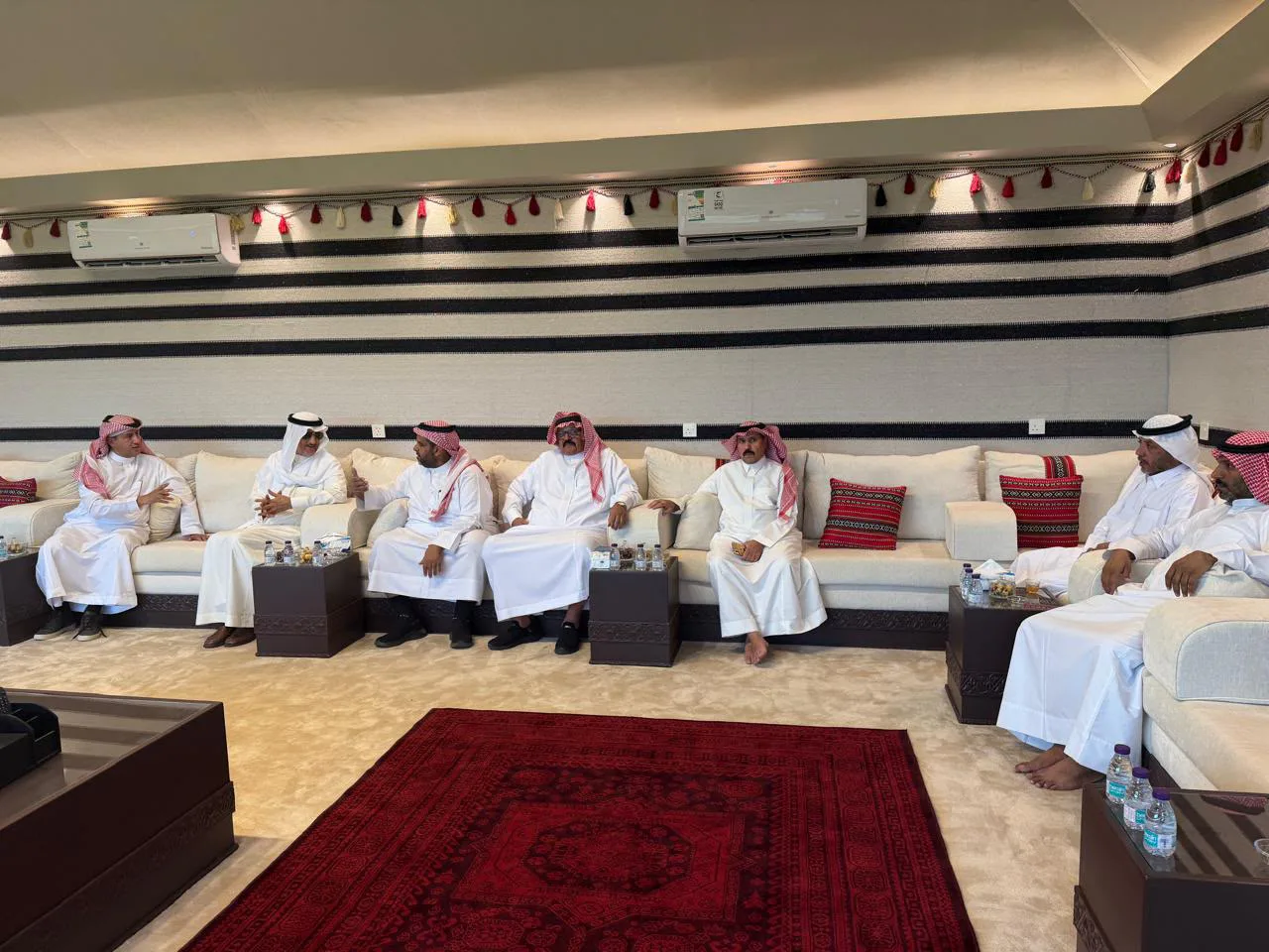 صورة من الألبوم