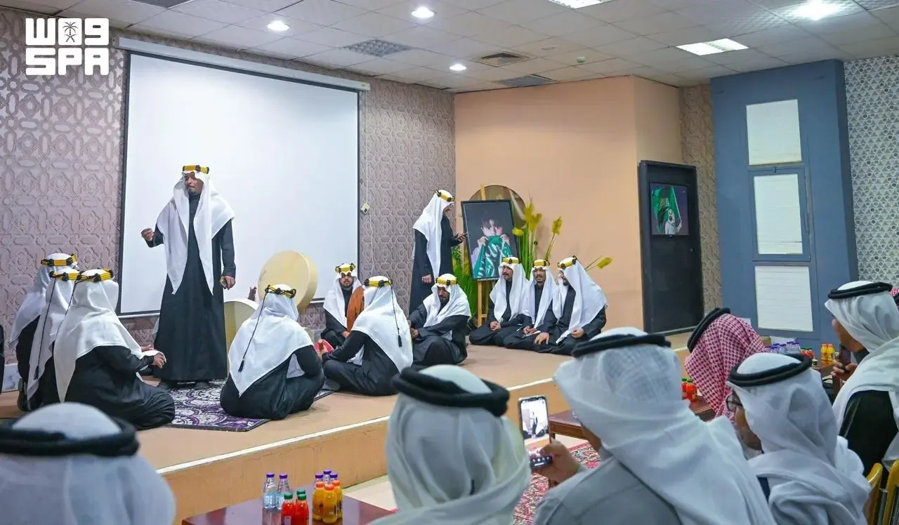 صورة من الألبوم