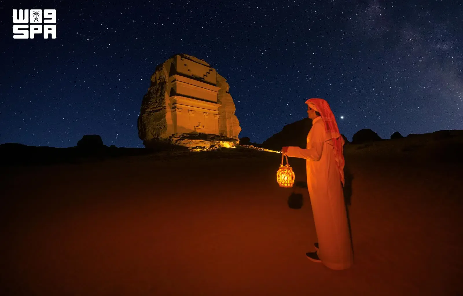 صورة من الألبوم