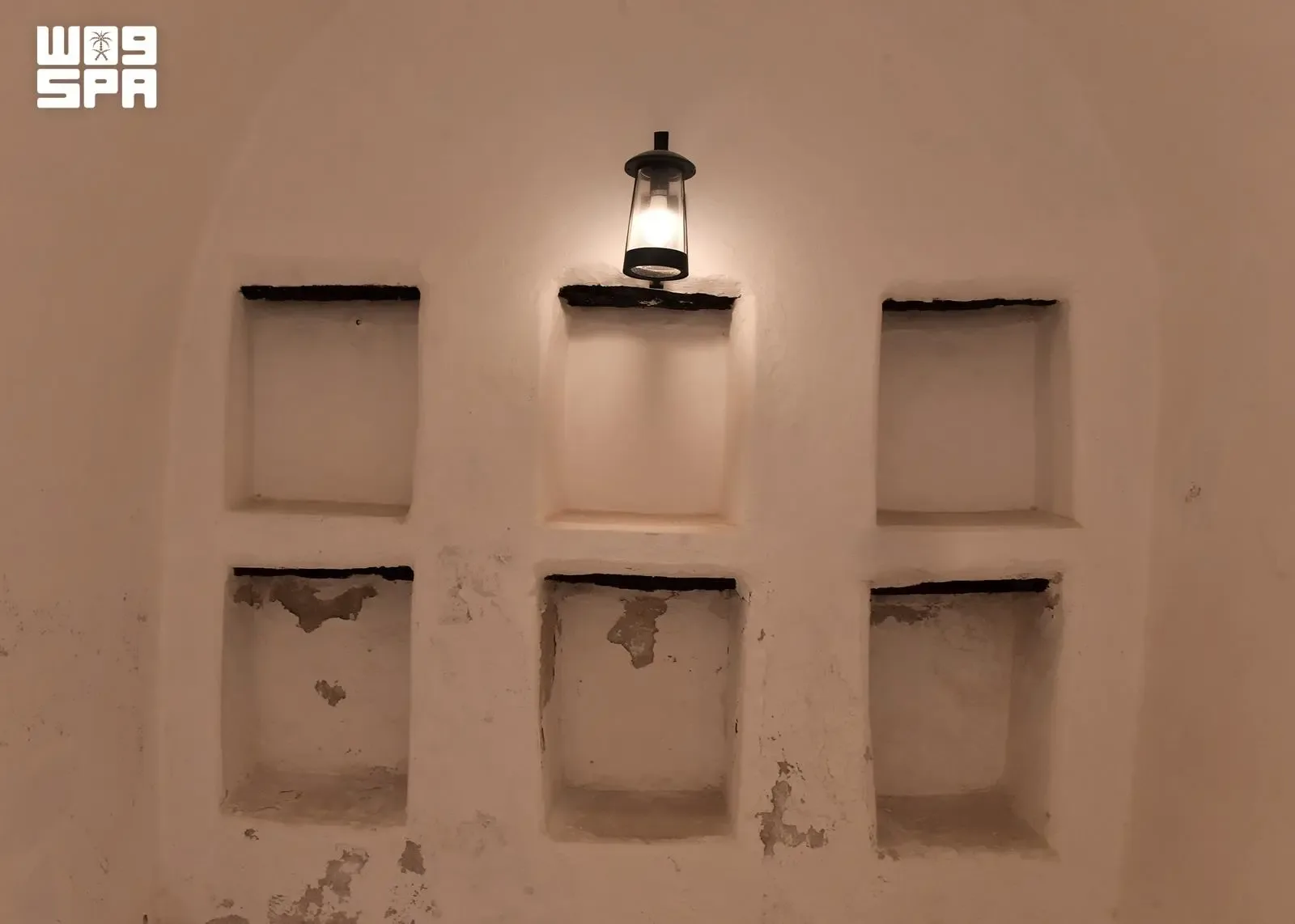 صورة من الألبوم