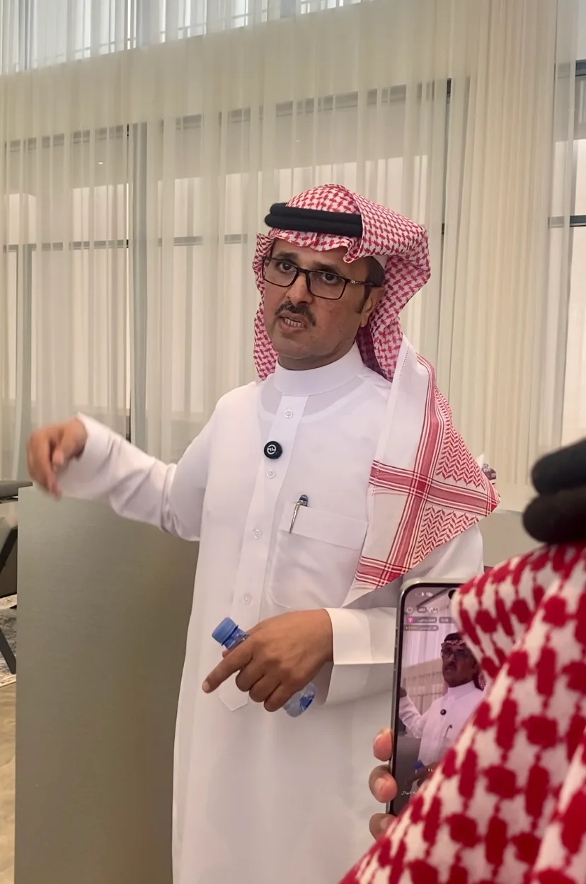 صورة من الألبوم