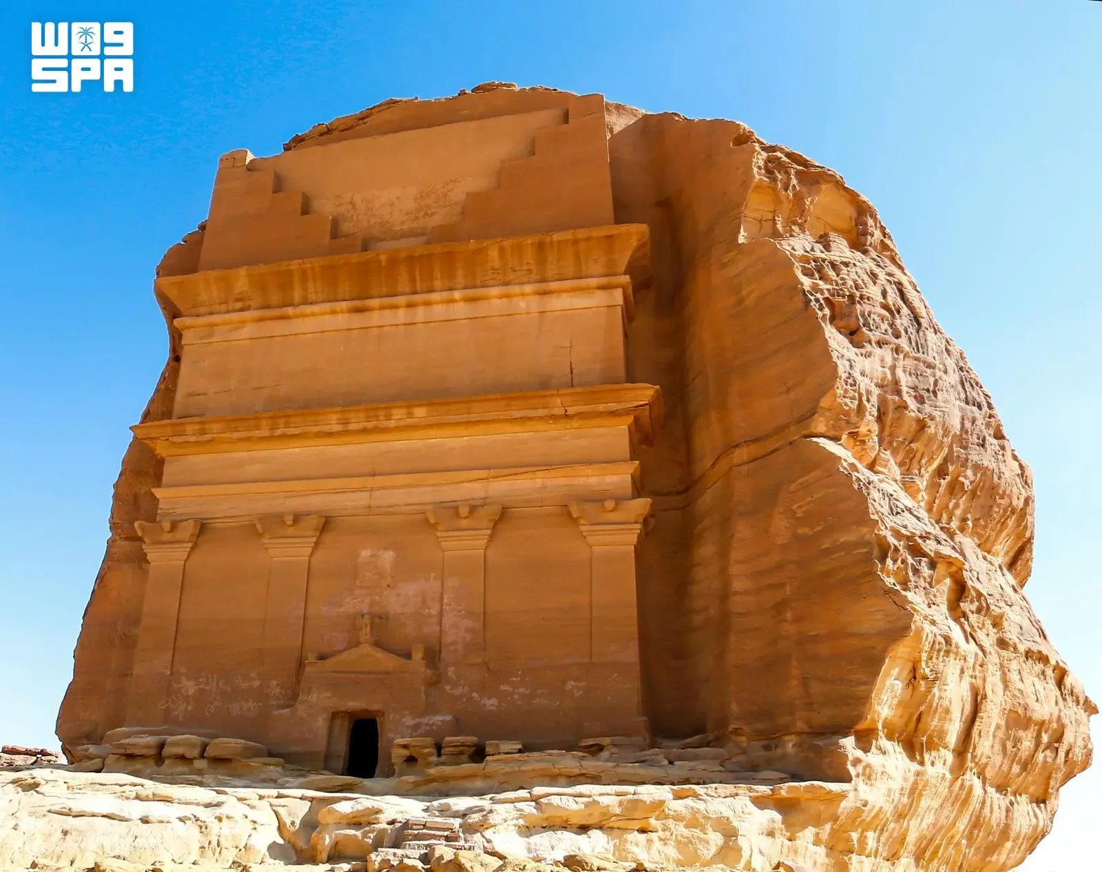 صورة من الألبوم