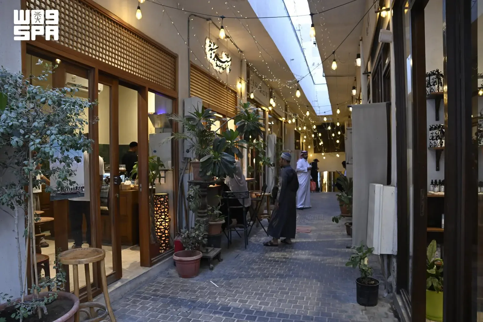صورة من الألبوم