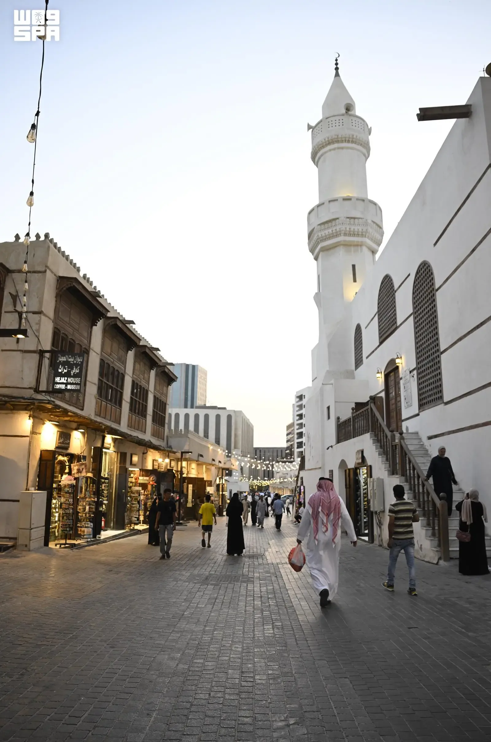 صورة من الألبوم