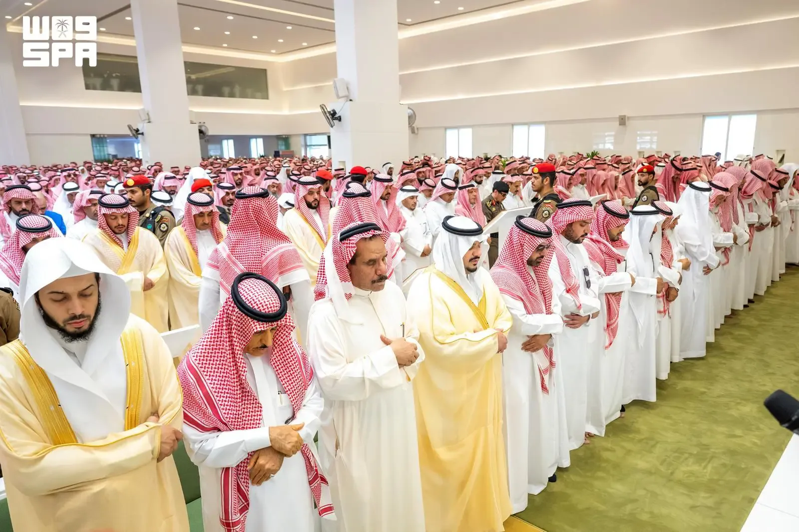 صورة من الألبوم