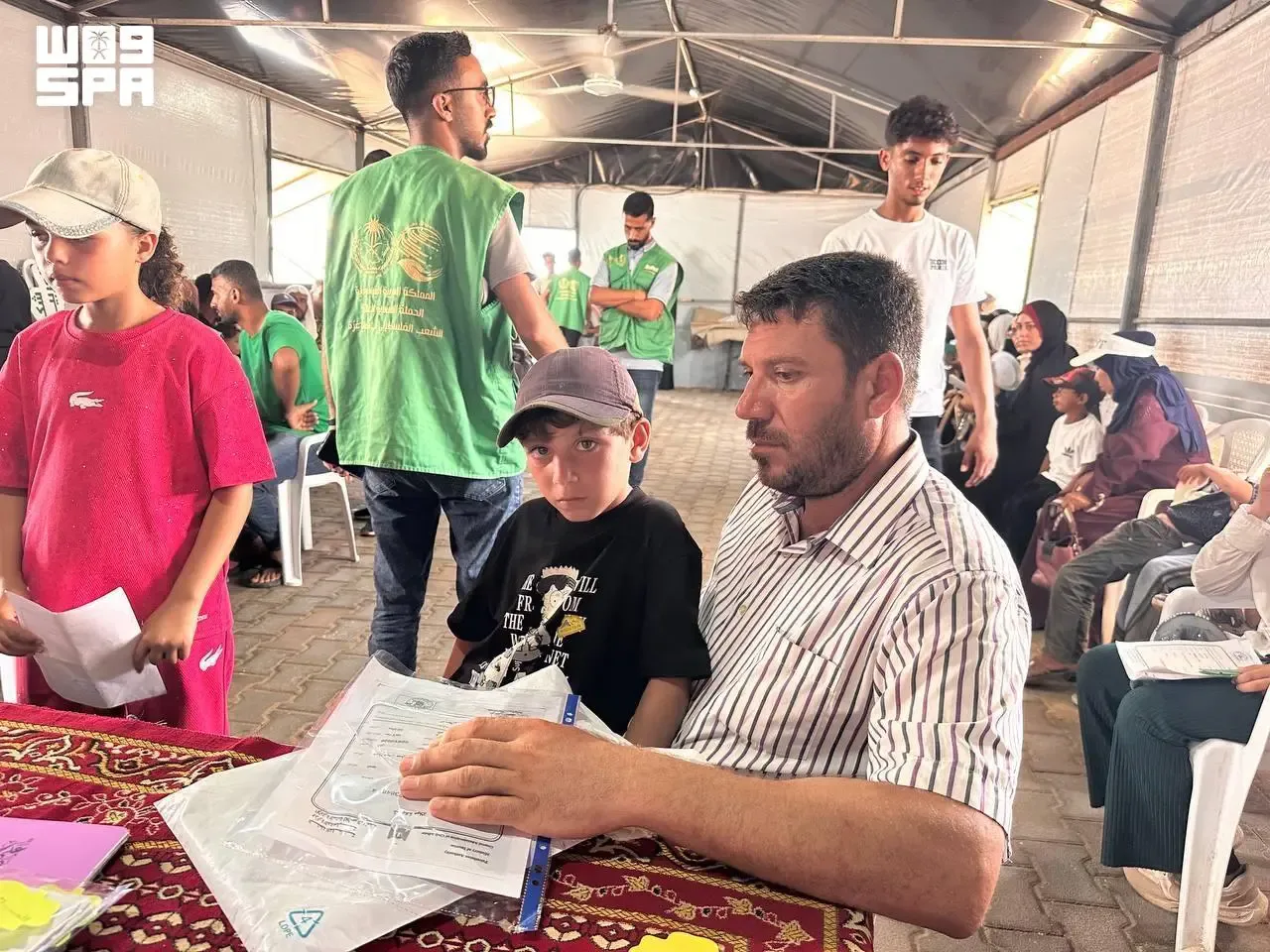 صورة من الألبوم