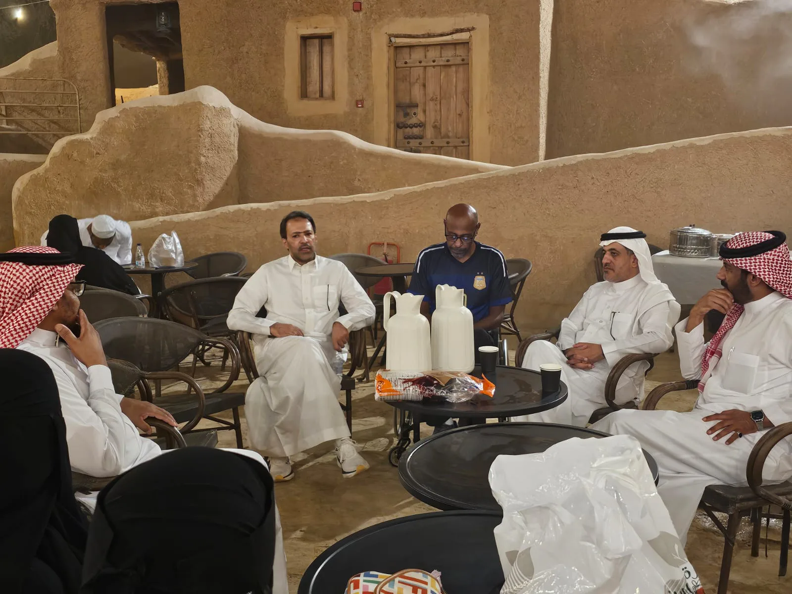 صورة من الألبوم