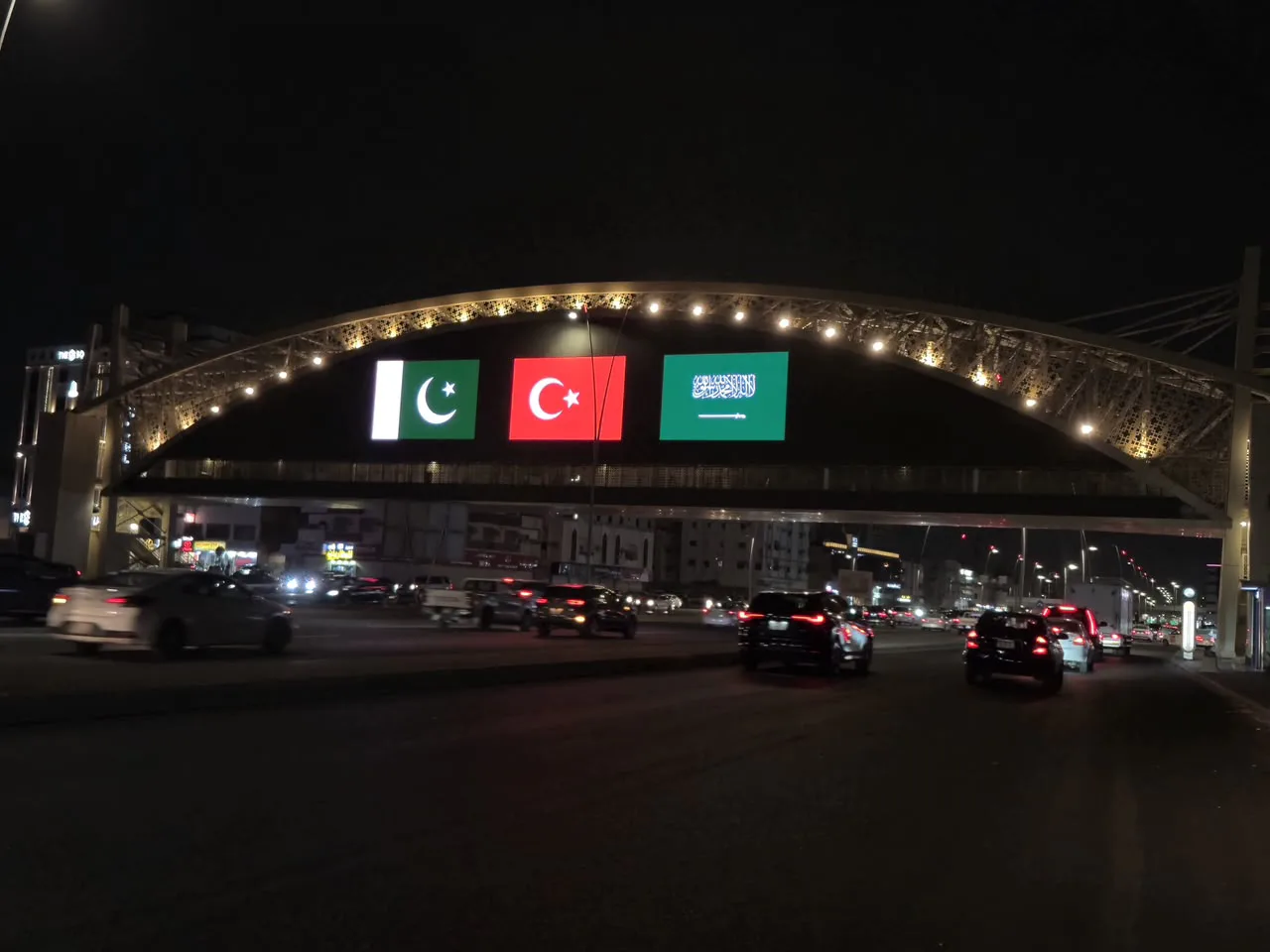 صورة من الألبوم