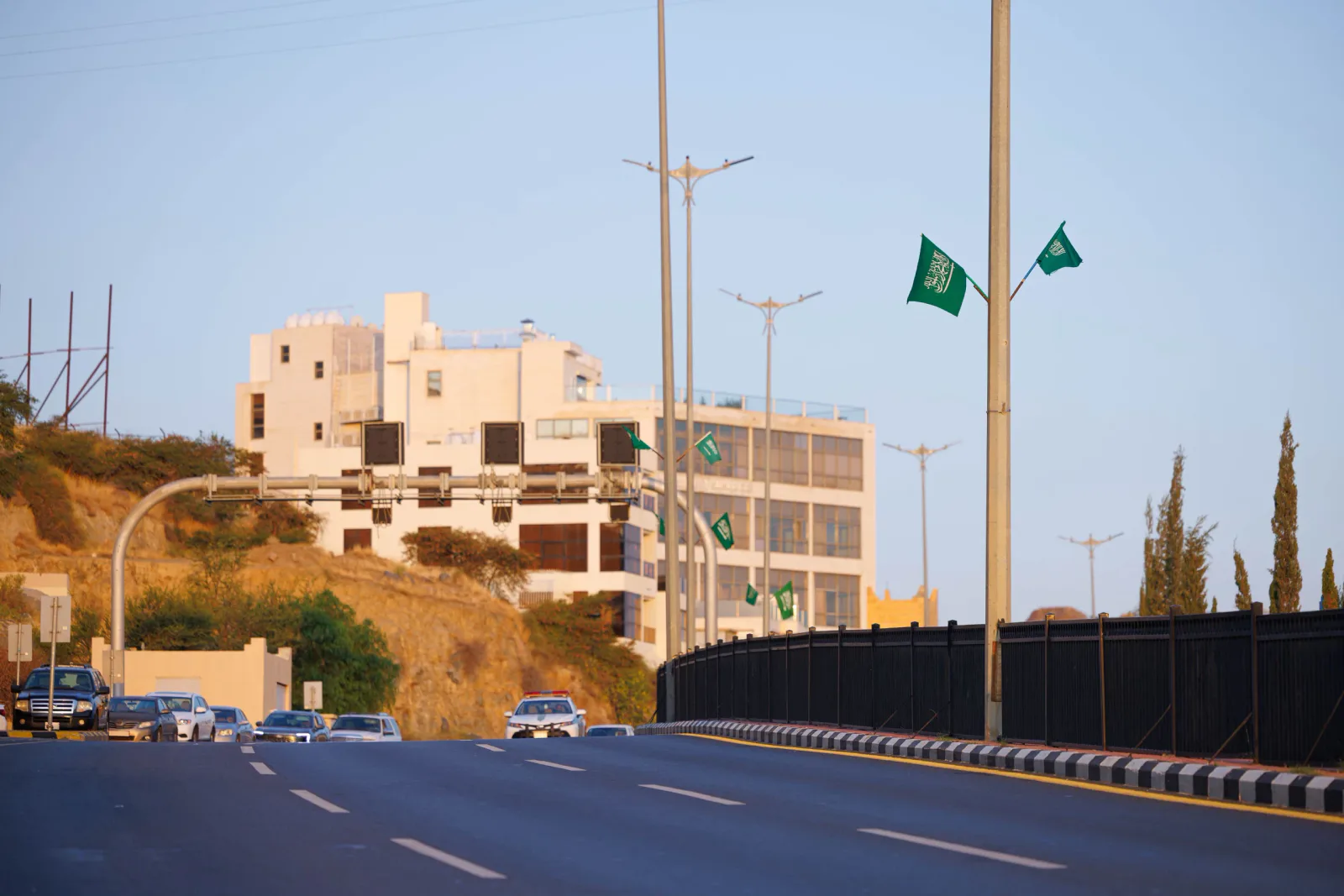 صورة من الألبوم