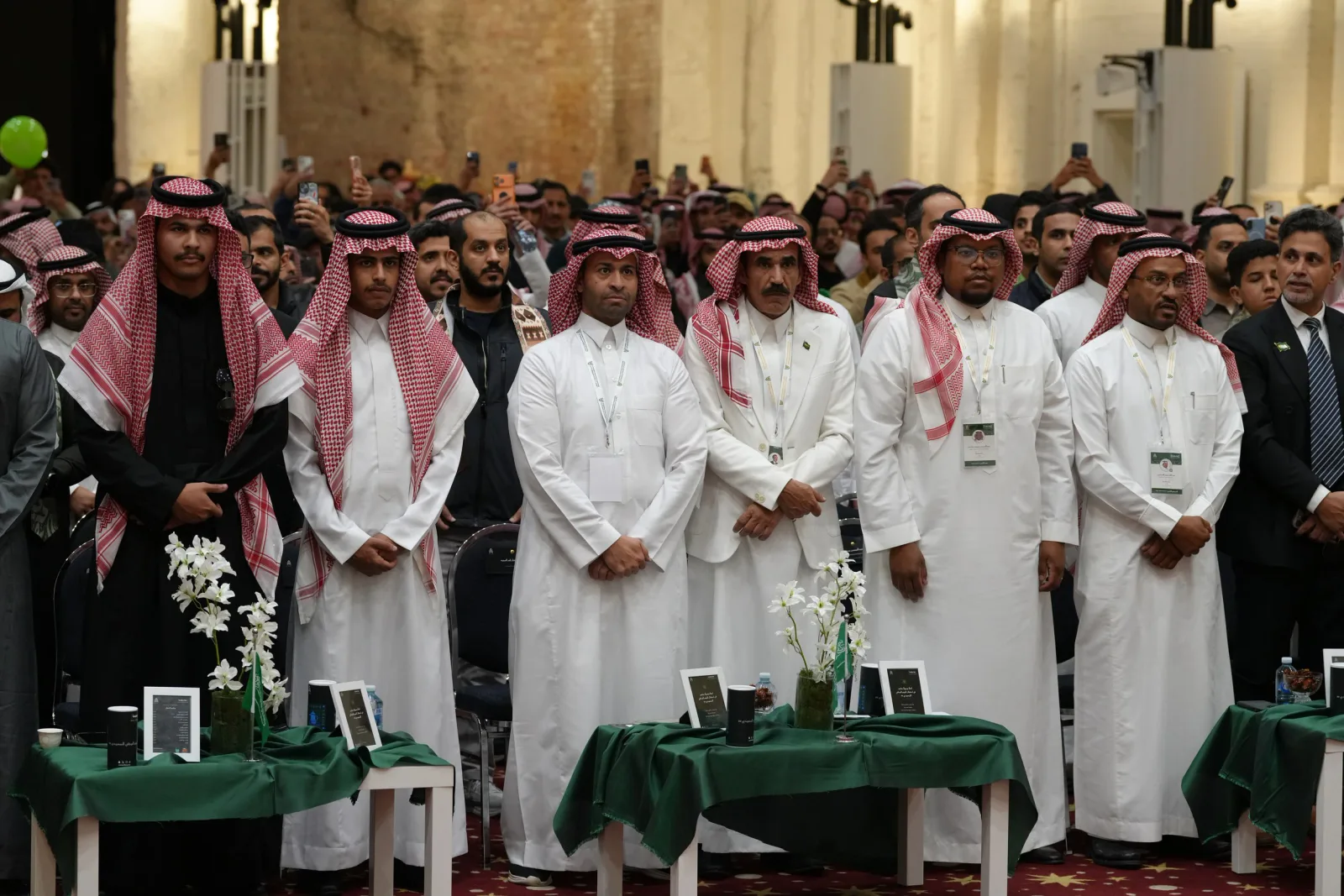 صورة من الألبوم