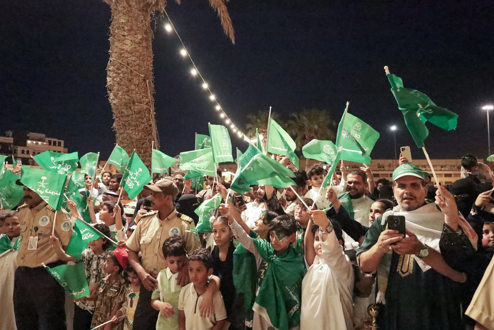 صورة من الألبوم