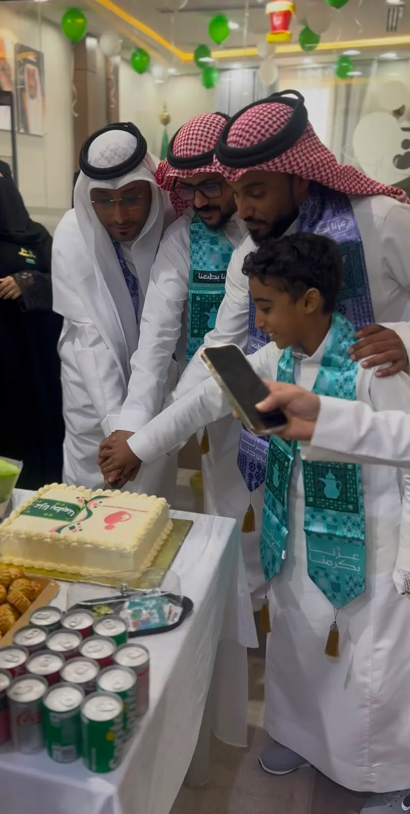 صورة من الألبوم