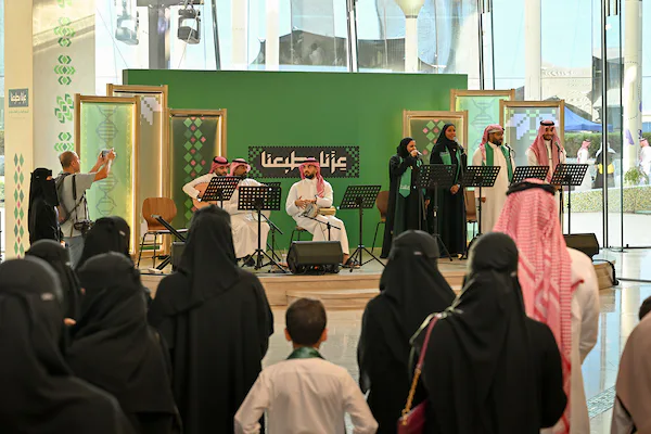 صورة من الألبوم