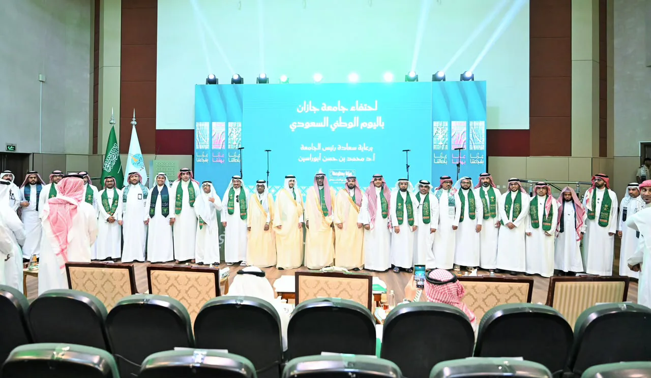 صورة من الألبوم