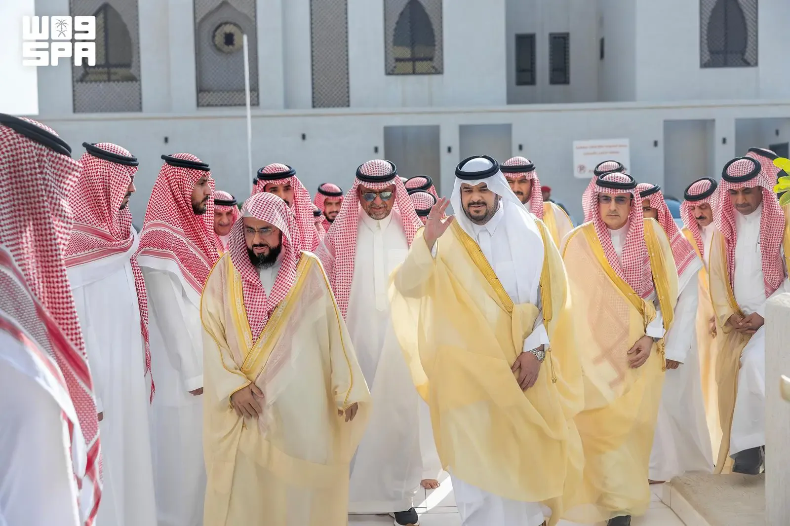 صورة من الألبوم