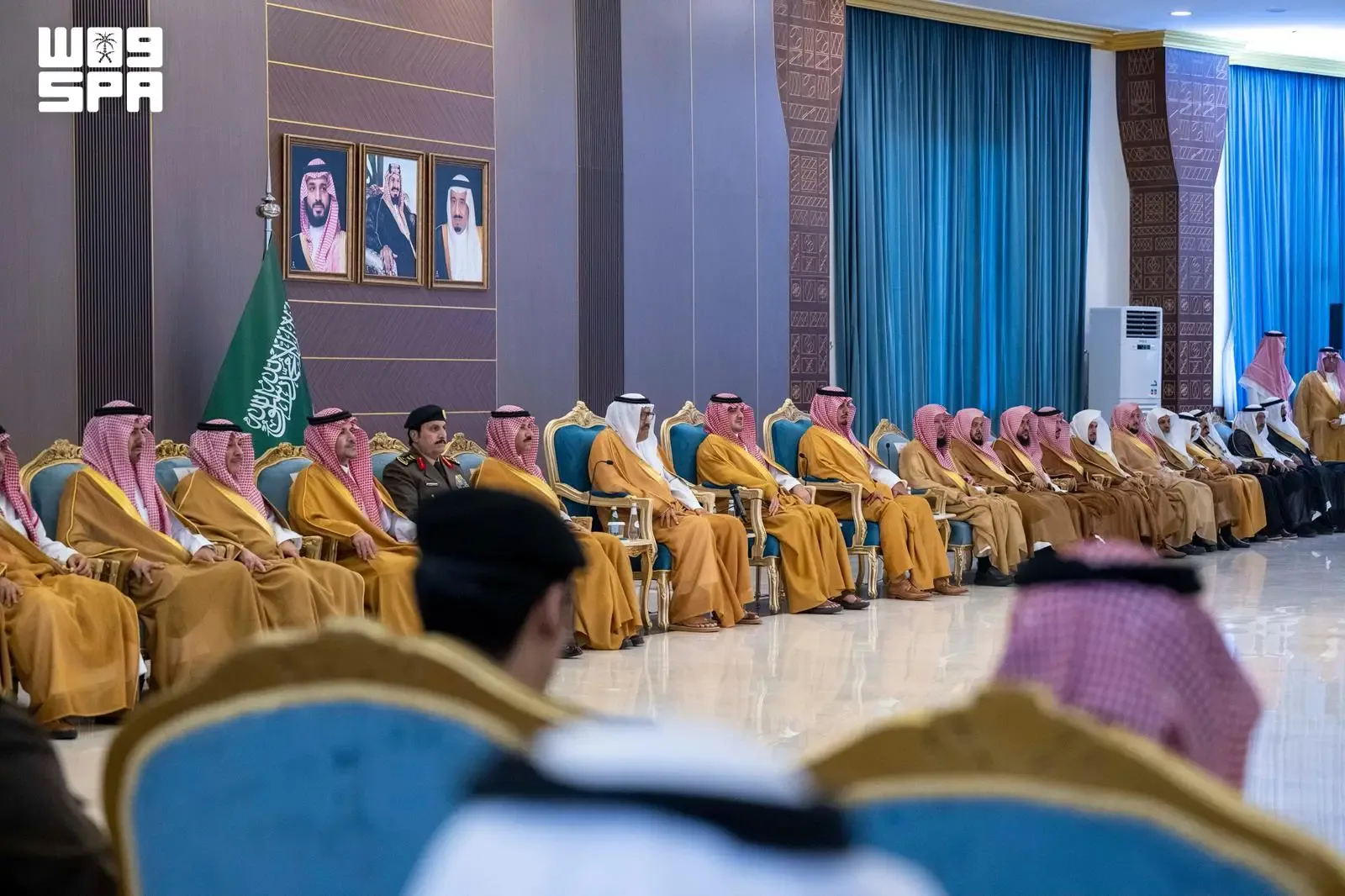 صورة من الألبوم