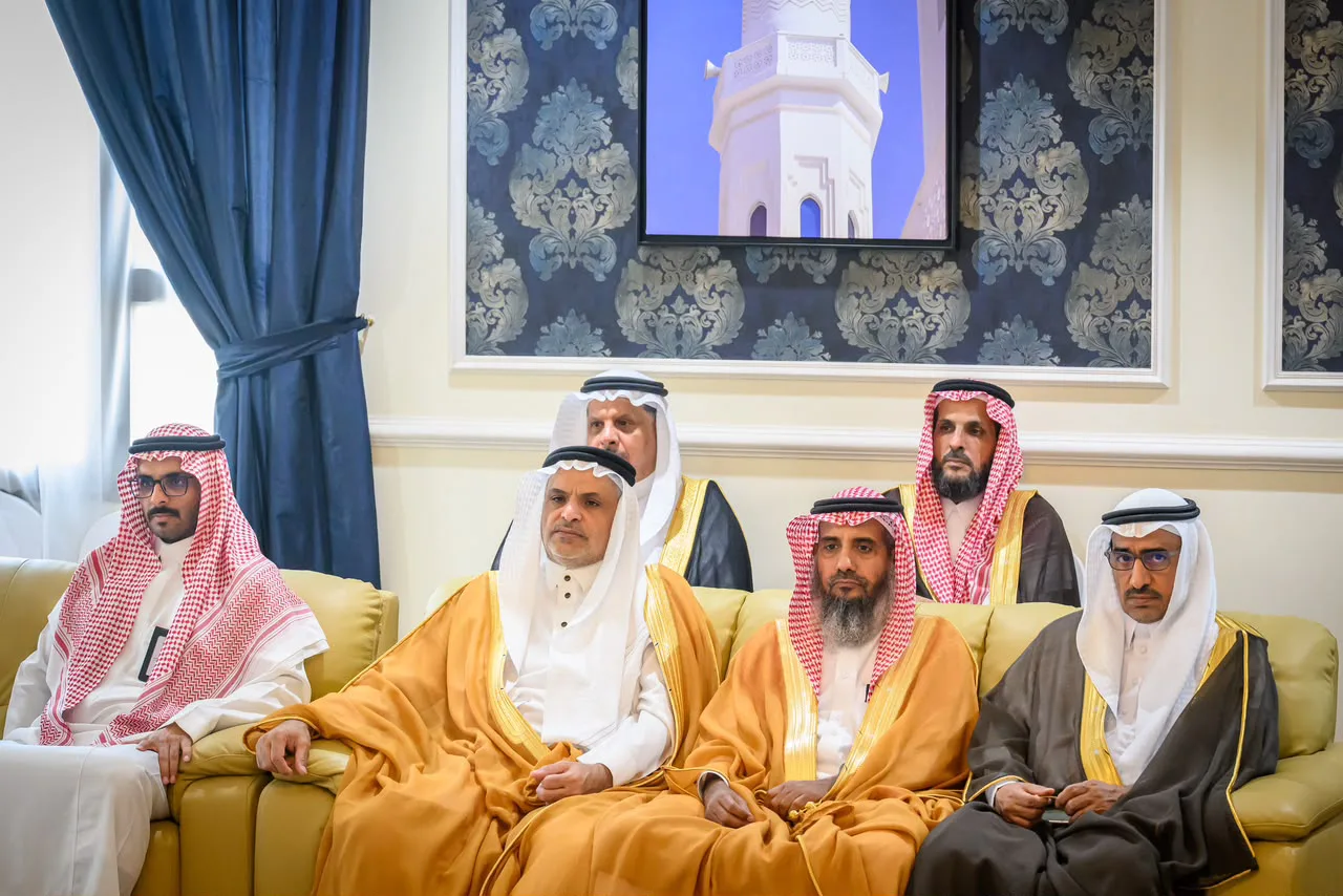 صورة من الألبوم