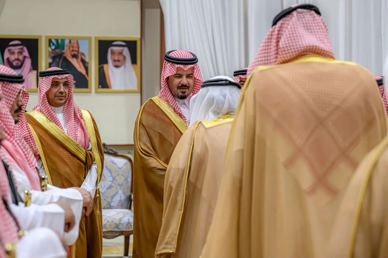 صورة من الألبوم