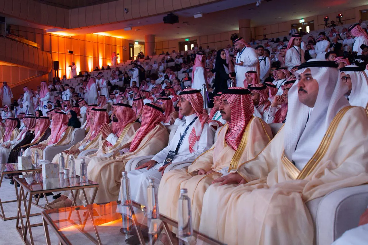 صورة من الألبوم
