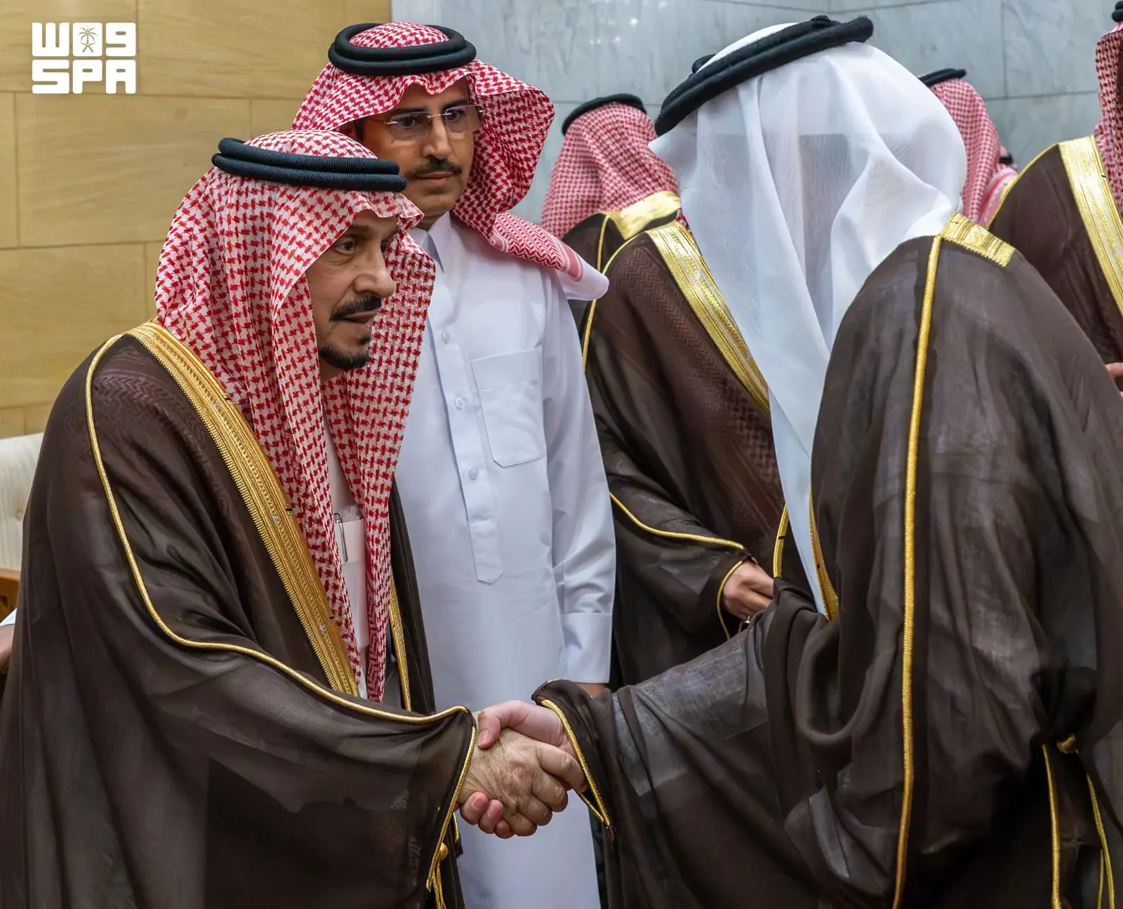 صورة من الألبوم