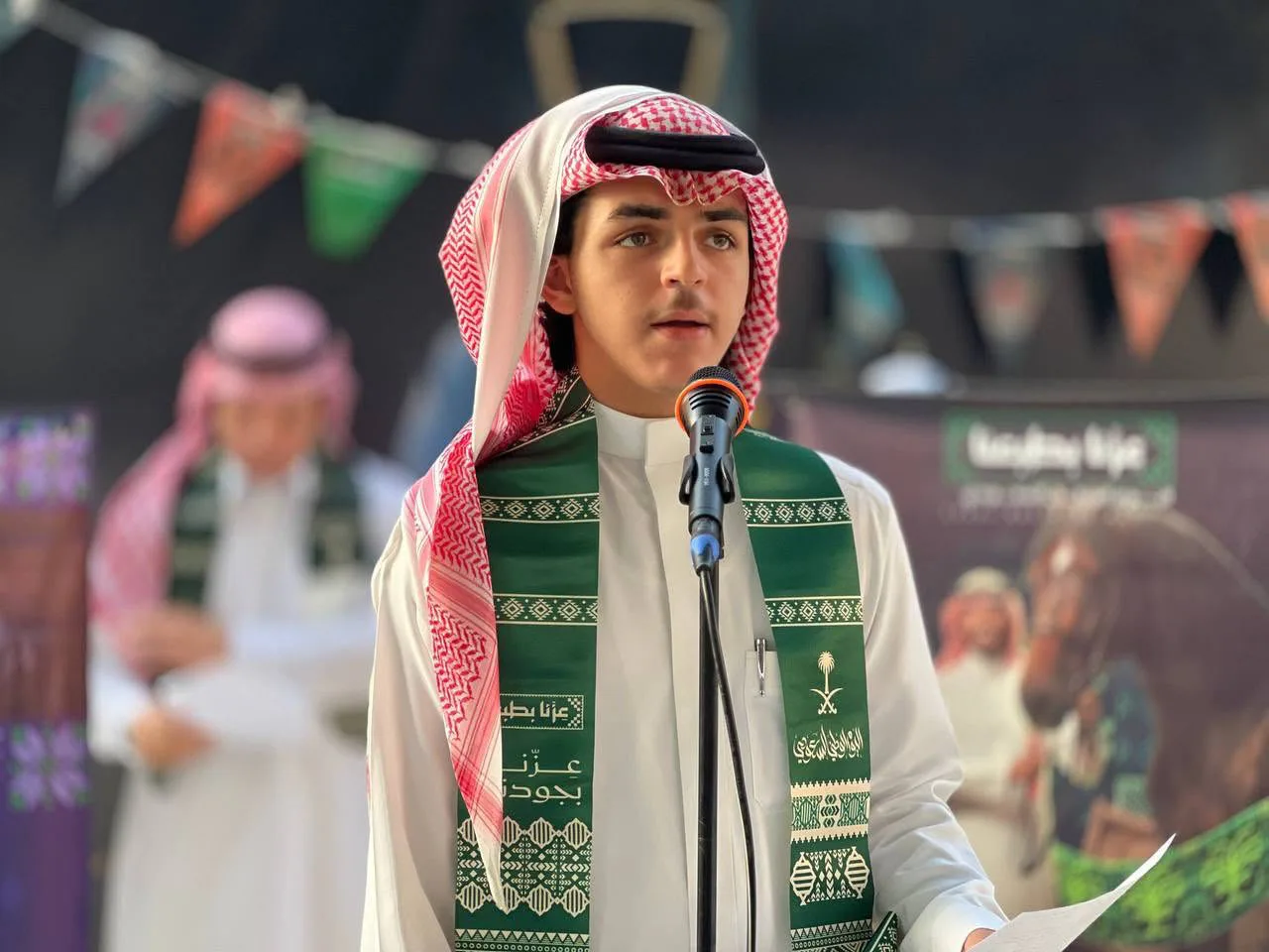 صورة من الألبوم