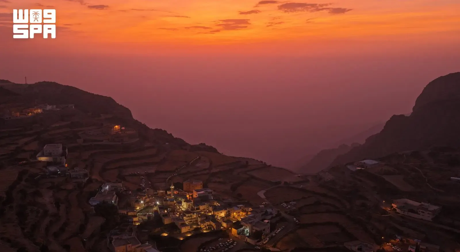 صورة من الألبوم