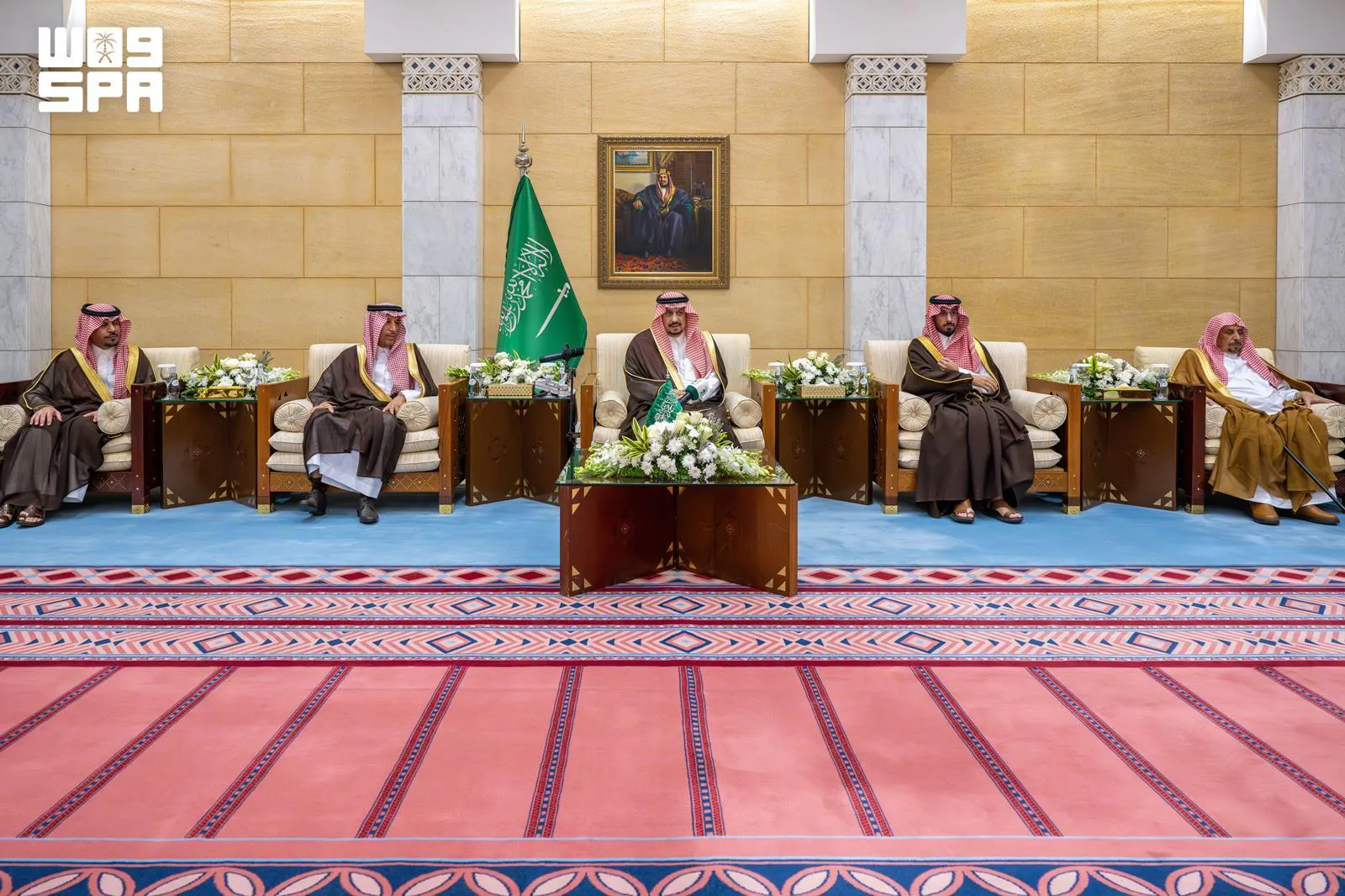صورة من الألبوم