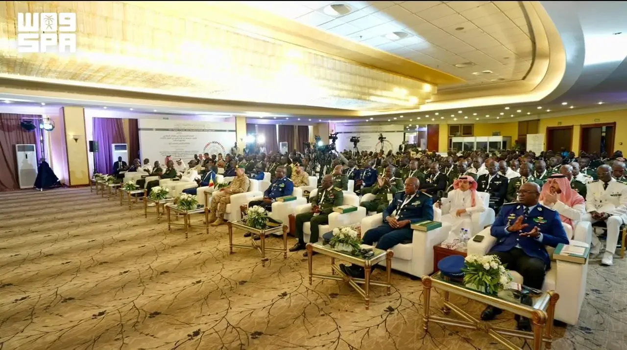 صورة من الألبوم