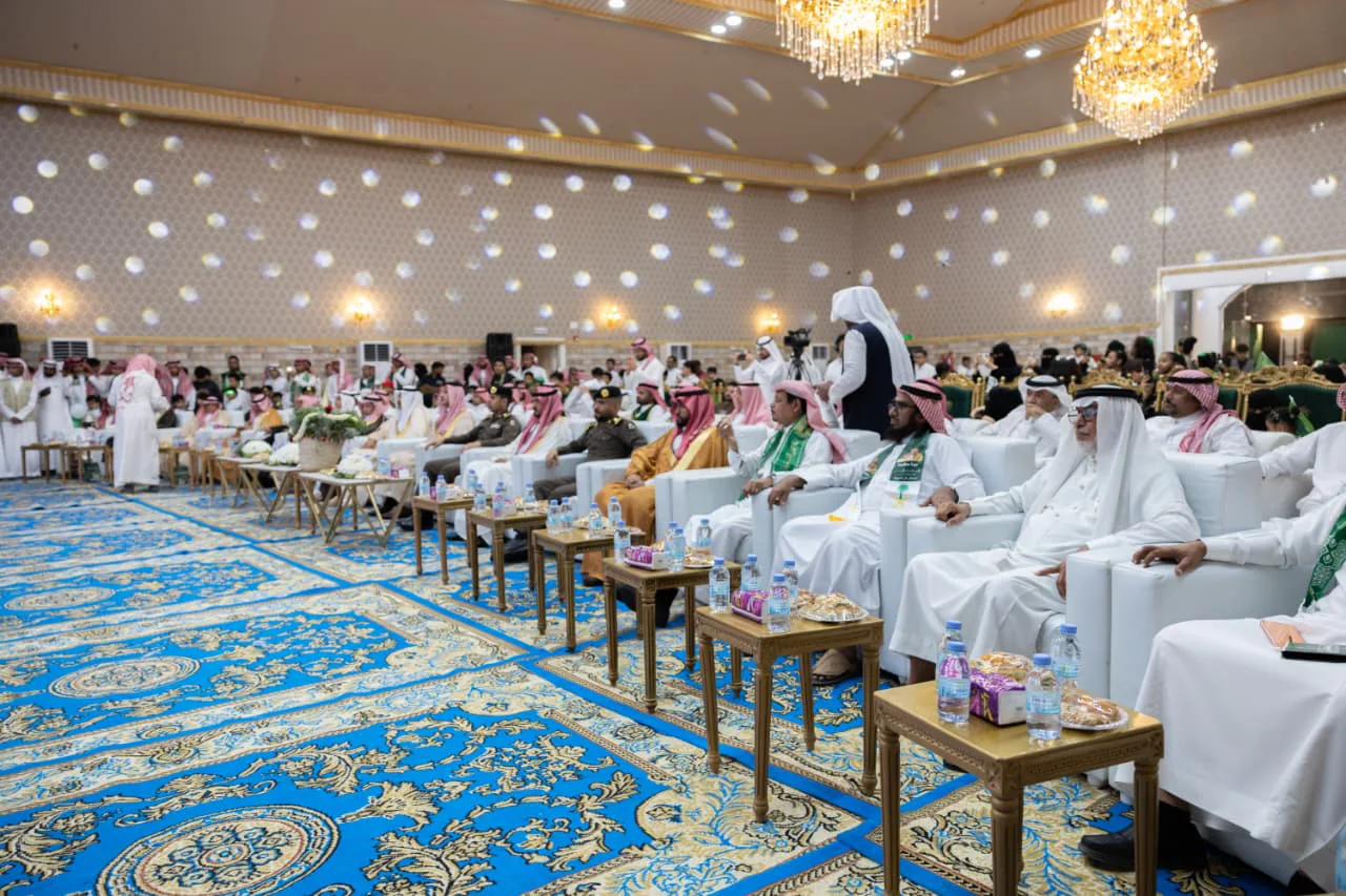 صورة من الألبوم