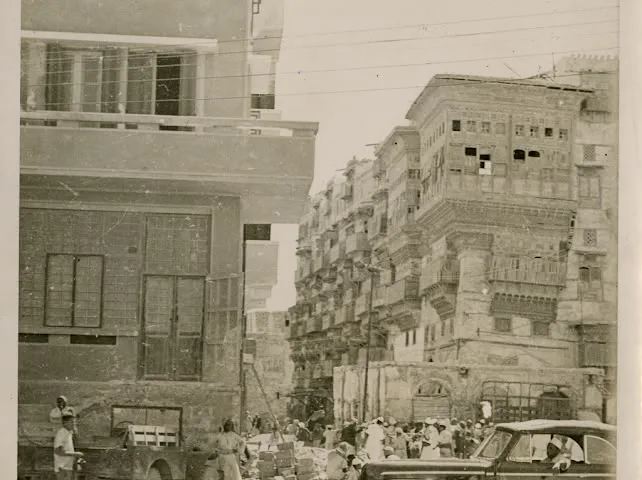 صورة من الألبوم