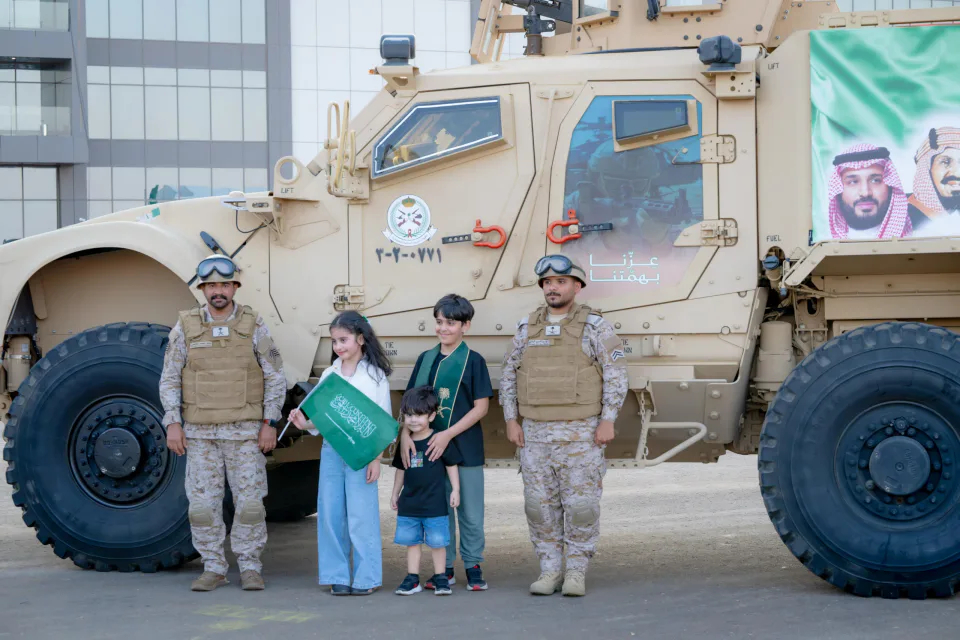 صورة من الألبوم