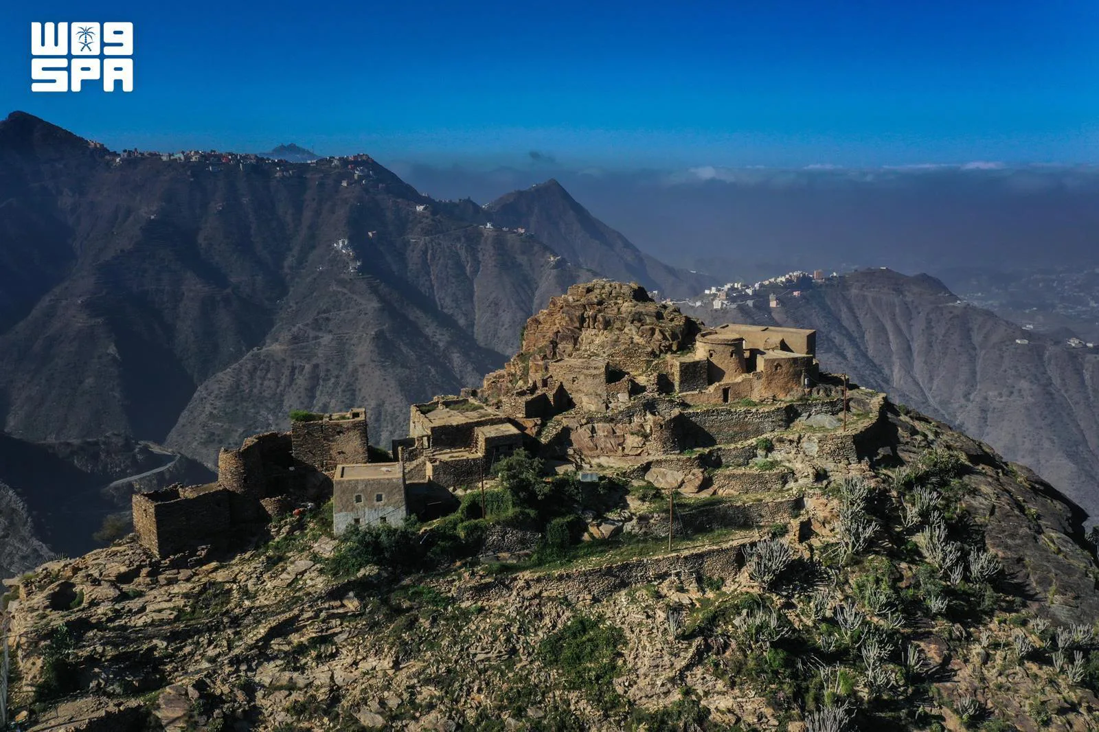صورة من الألبوم
