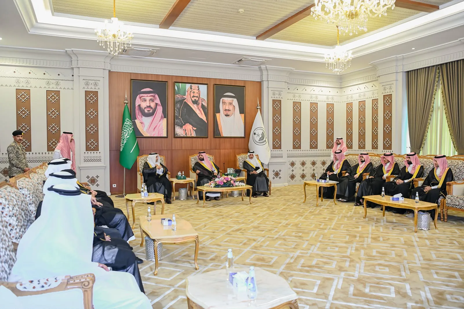 صورة من الألبوم
