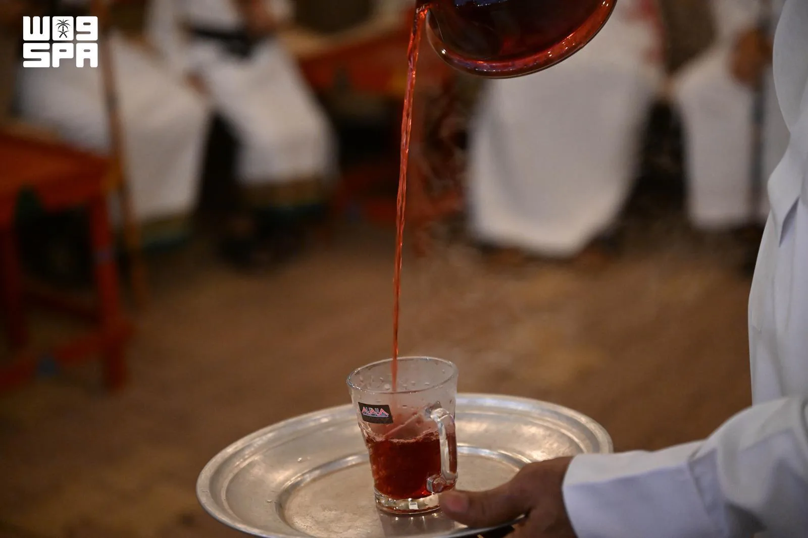 صورة من الألبوم