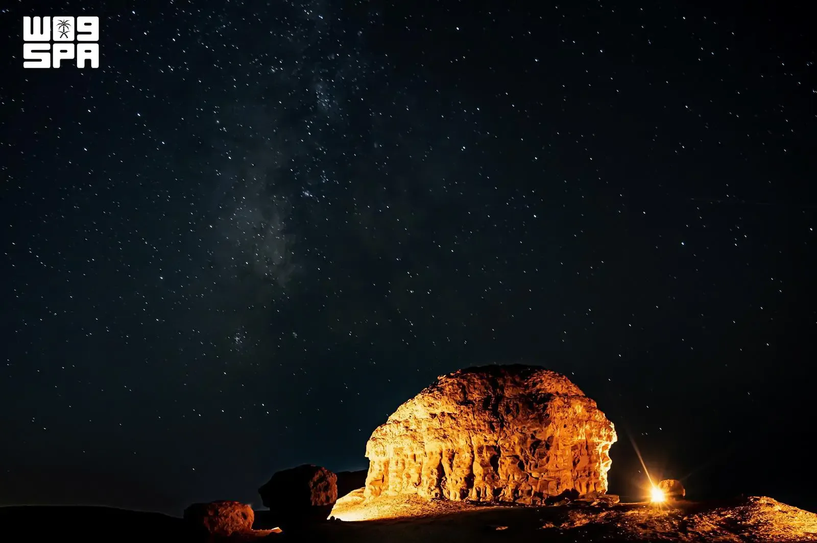 صورة من الألبوم